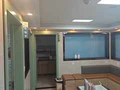 -半岛宠物医院24小时·内窥镜·牙科·碎石中心(府城大道店)