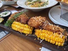 -Mark&Mars Restaurant