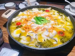 -山城外·非遗酸菜鱼(财富中心店)