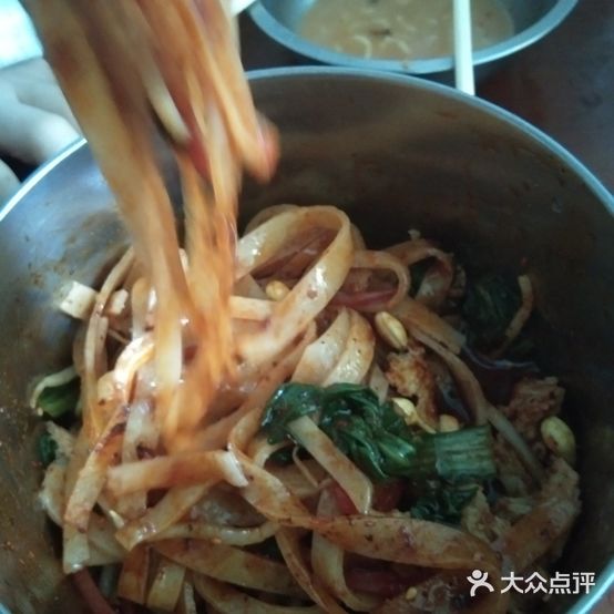 溢香砂锅居(戴家湾小区店)