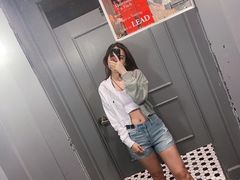 -Hollister(天环广场店)