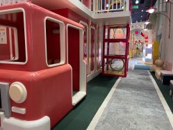 -奈尔宝·儿童乐园·亲子餐厅(华采天地店)