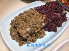 招牌牛奶刨冰-谭家弄堂(亚欧商厦店)