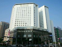 -汕尾巴黎半岛酒店