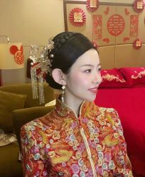 -艺憬婚纱礼服·造型(二七万达店)