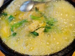 石锅煨本地豆腐-Local泰莲庭(虹鳟鱼店)
