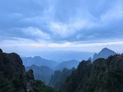 -黄山光明顶山庄