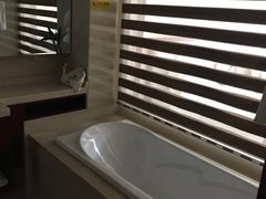 -兴芮温泉度假区