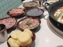 -卤校长老火锅(杨家坪直营店)
