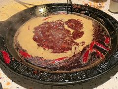 -红九格老火锅(三峡广场店)