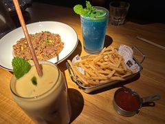 蓝色蜜桃-MR.ROCKY洛奇先生·西餐&酒吧(琶醍店)