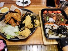 铁锹辣汁烤牛肉饭-七楽·韩式欢聚餐厅 치르치르(龙泉驿万达店)
