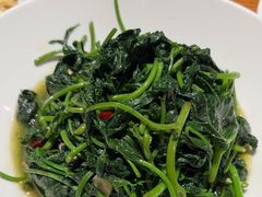 -黄泥岗·地道湖北菜(奥特莱斯店)