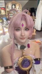 -星元素cosplay动漫摄影写真工作室