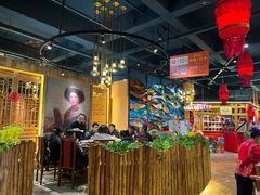 -老滇山寨•云南特色菜•地方菜•民族风情歌舞表演(金碧店)