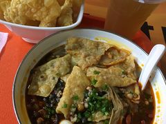 -丽丽三鲜螺蛳粉(田林路店)