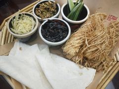 -丁里羊肉小镇(天鹅湖总店)