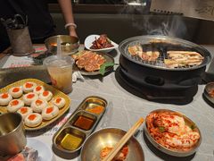 -草家酱蟹炭火烤肉店(珲春南路一店)