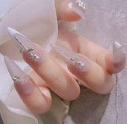 -悦指间美甲美睫