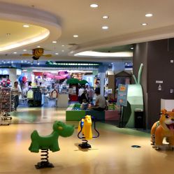 -孩子王(奥克斯广场店)