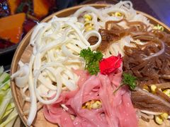 -赵美丽·重庆社区火锅·直营店(火车东站·中豪国际店)