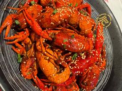 -肥肥虾庄·金牌油焖大虾(汉街SKP店)
