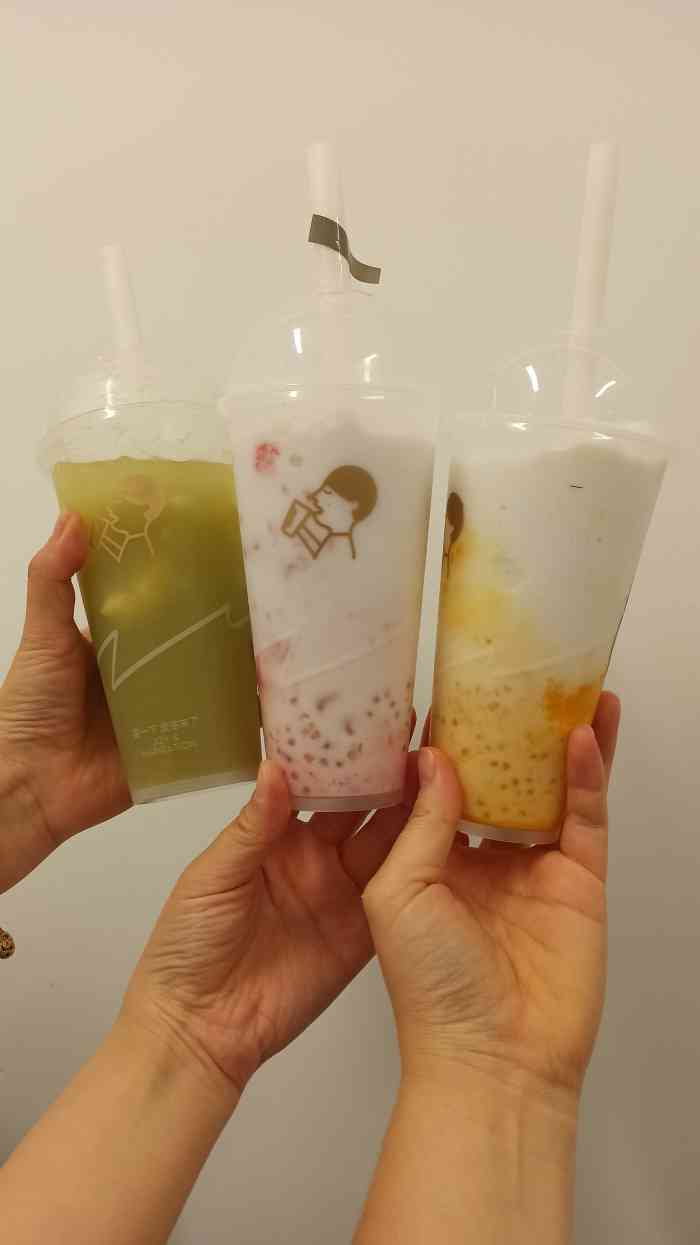 喜茶(新中关 · 飞檐店)-"【喜茶黑金卡】质感贼好,请人喝奶茶的最佳.