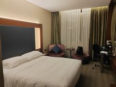 -上海浦东假日酒店