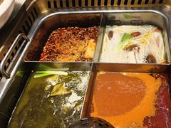 -巴渝瓦肆重庆鲜火锅(宝龙环湖店)
