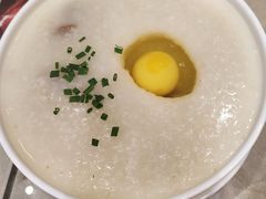 窝蛋牛肉粥-鹅冠港式茶餐厅(来福士店)