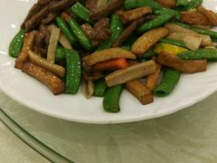 荷塘野菌炒牛柳-螺涌海鲜酒楼(增槎路店)