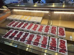 -来龍儿鲜切牛肉自助老火锅