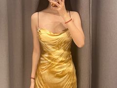 -URBAN REVIVO(七宝领展广场店)