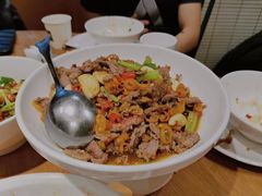 贡椒炒黄牛肉-费大厨辣椒炒肉(万家丽一店)