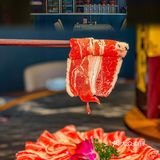  我大咸阳竟然也有正宗老北京铜锅涮肉了！