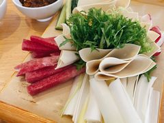 大丰收蘸酱菜-关东小磨东北菜(上海长风大悦城店)
