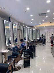 点击看大图 -八佰伴8008星级形象店
