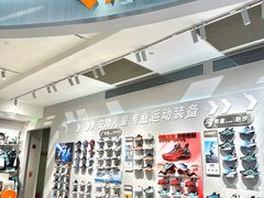 -百盛(万象城店)