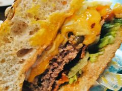 -HIGH FIVE哈福手工汉堡(桂林路店)