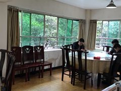 -洪霞餐馆