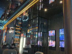 -屋有岛沉浸游戏旗舰店(中山公园店)