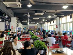大堂-皖北巫氏三胖地锅鸡(长淮总店)