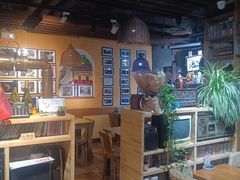 -蜗牛的家旅行主题云南菜餐厅.小酒馆(护国寺店)