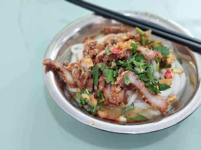 龙凤滤粉-"去罗城玩,想尝试正宗滤粉,等了十几分钟等.