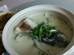 -天乐农家鱼头王(天目湖店)