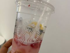 -星巴克臻选(上海虹桥新天地三店)