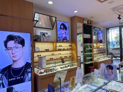 -光明眼镜·蔡司授权(徐泾店)