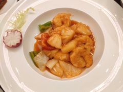 菠萝咕咾虾球-水月周庄铂尔曼酒店-水月荟中餐厅