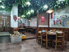 大堂-三里屯土灶炖公鸡地锅鸡(江东店)