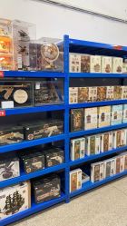 -逝水玩具折扣店